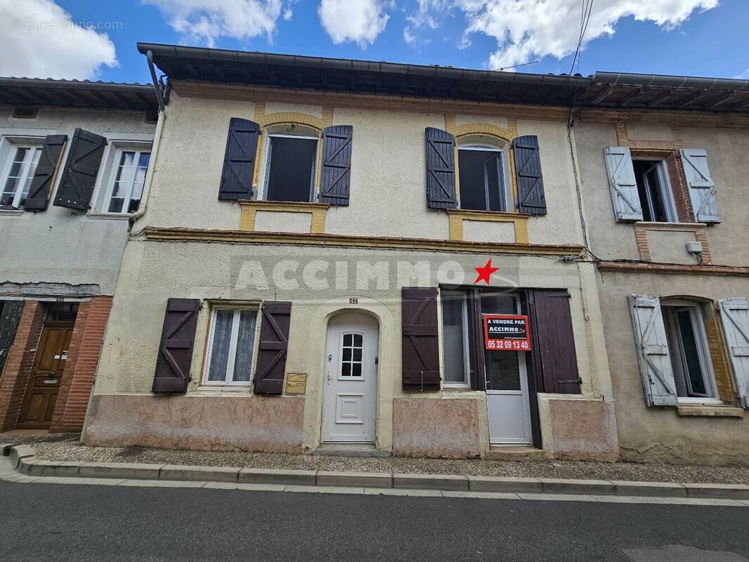 Maison à LISLE-SUR-TARN