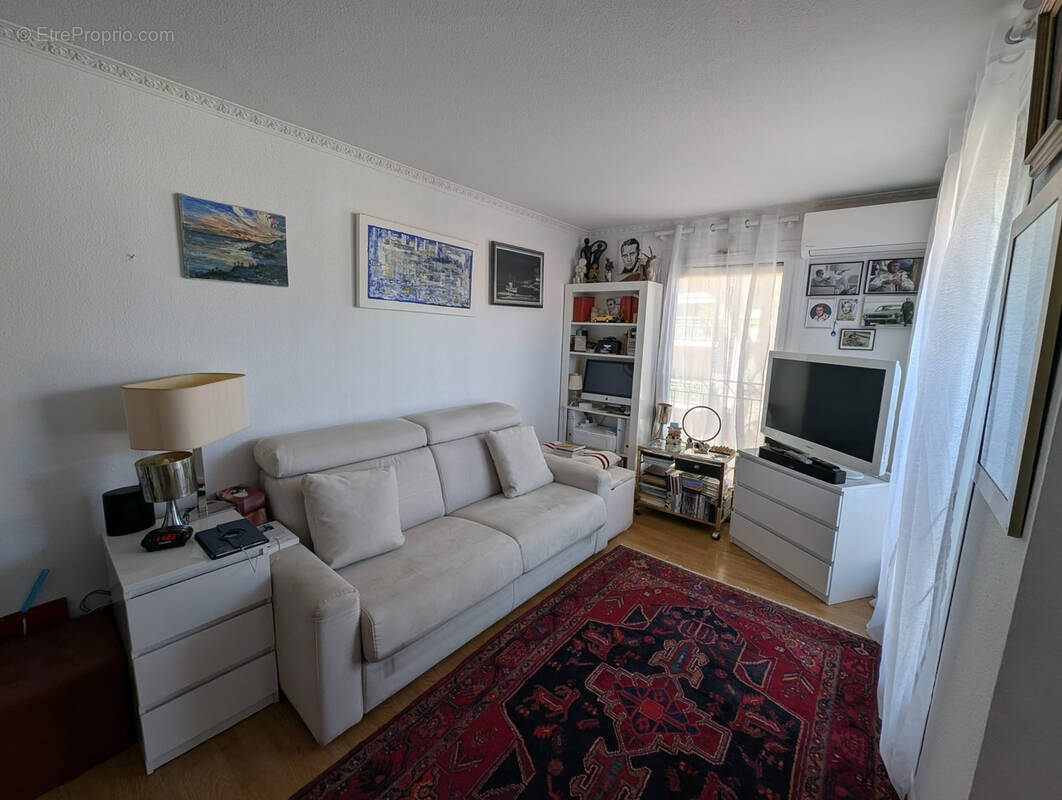 Appartement à FREJUS