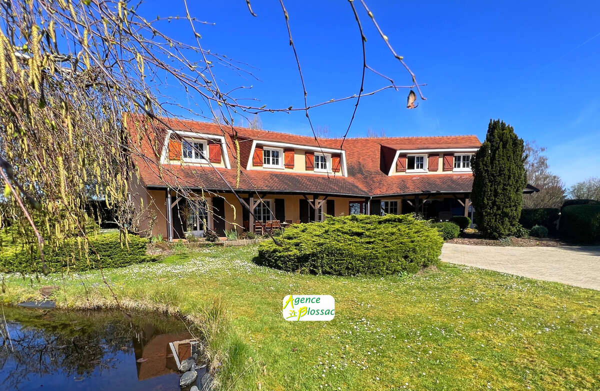 Maison à CHATELLERAULT