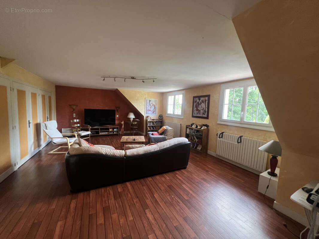 Maison à CHATELLERAULT