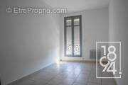 Appartement à MARSEILLE-5E