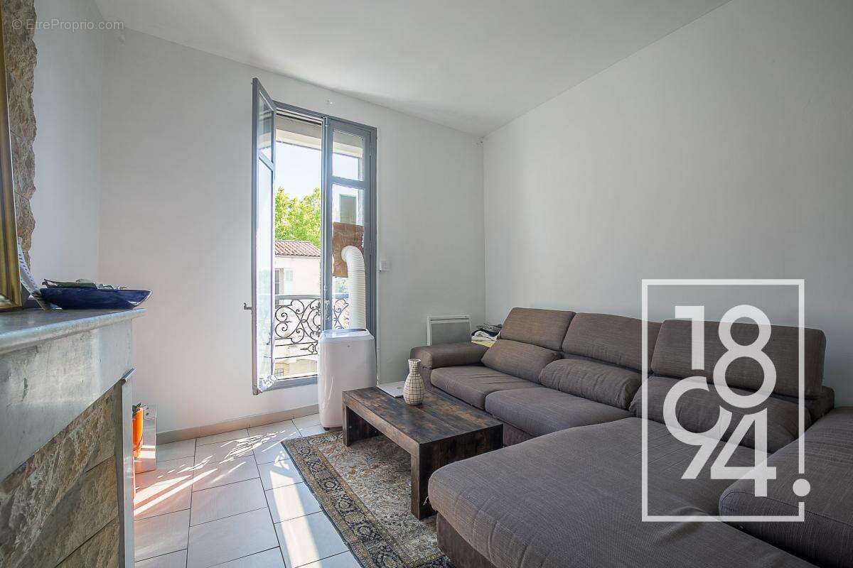 Appartement à MARSEILLE-5E