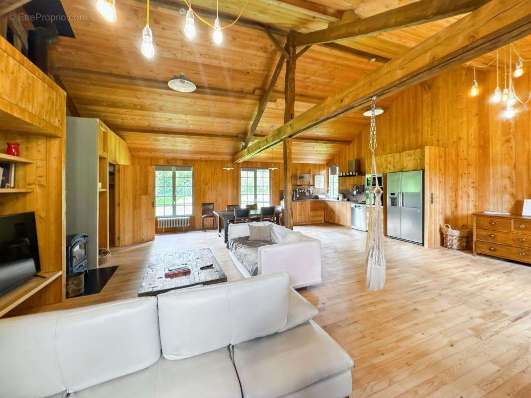 Maison à PONT-L&#039;EVEQUE