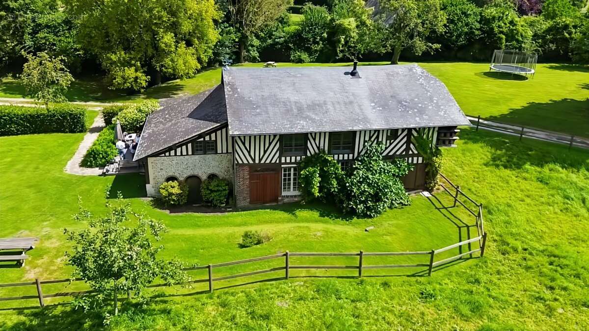 Maison à PONT-L&#039;EVEQUE