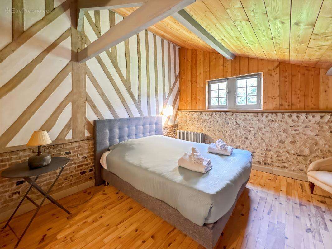 Maison à PONT-L&#039;EVEQUE