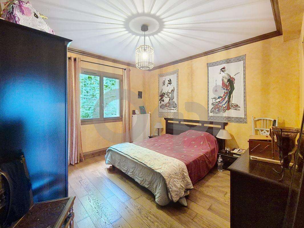 Maison à BEAUREGARD-DE-TERRASSON