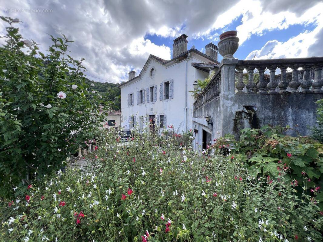 Maison à LOURES-BAROUSSE