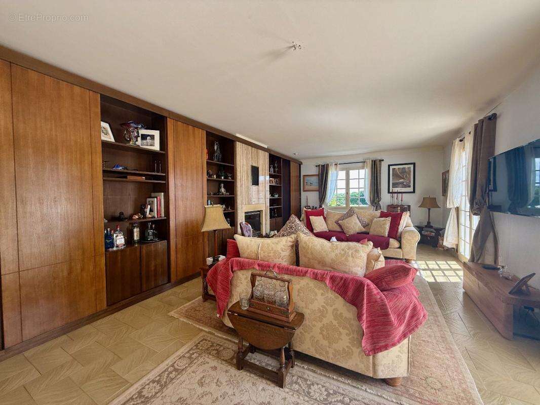 Maison à COUTURE-D&#039;ARGENSON