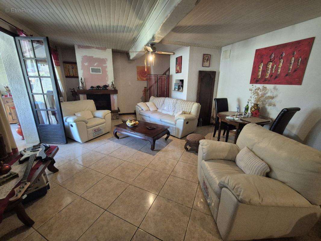 Maison à SAINT-PAUL-DE-JARRAT