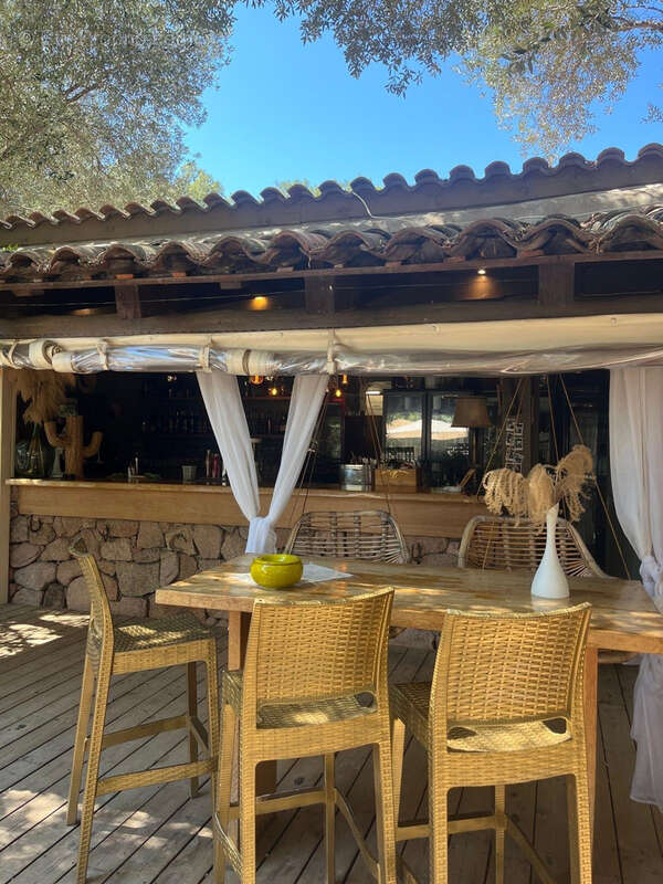 Commerce à PORTO-VECCHIO