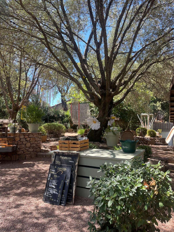 Commerce à PORTO-VECCHIO