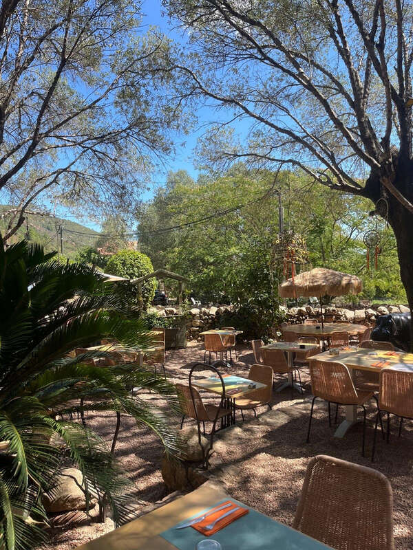 Commerce à PORTO-VECCHIO