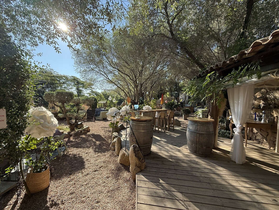 Commerce à PORTO-VECCHIO