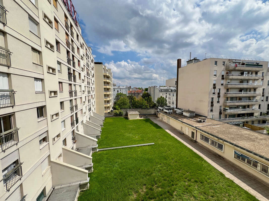 Appartement à CHARENTON-LE-PONT