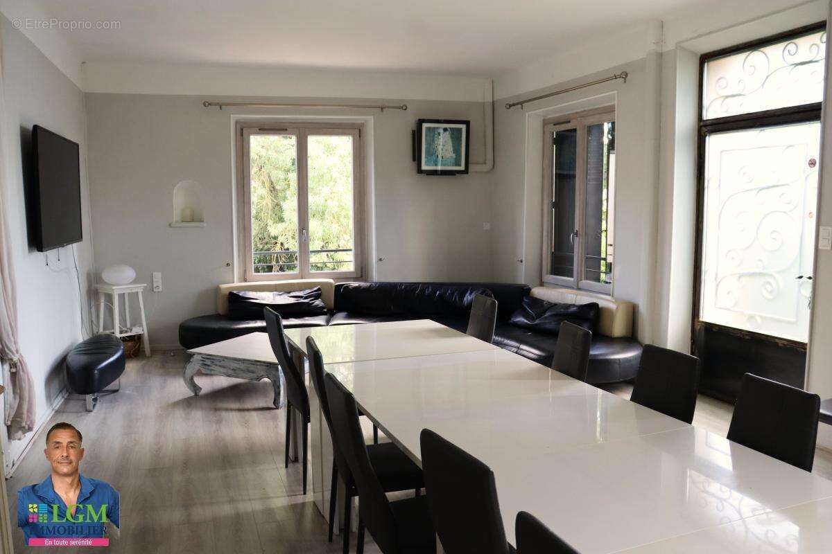 Maison à VEZENOBRES