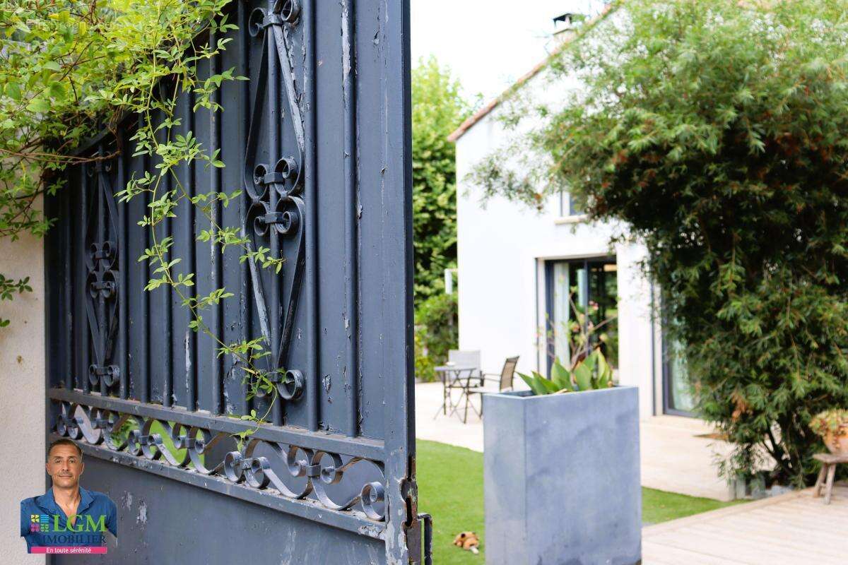 Maison à VEZENOBRES