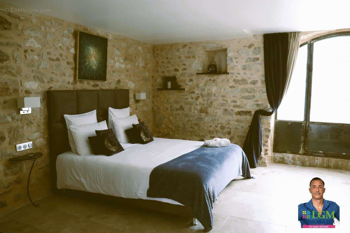 Maison à VEZENOBRES