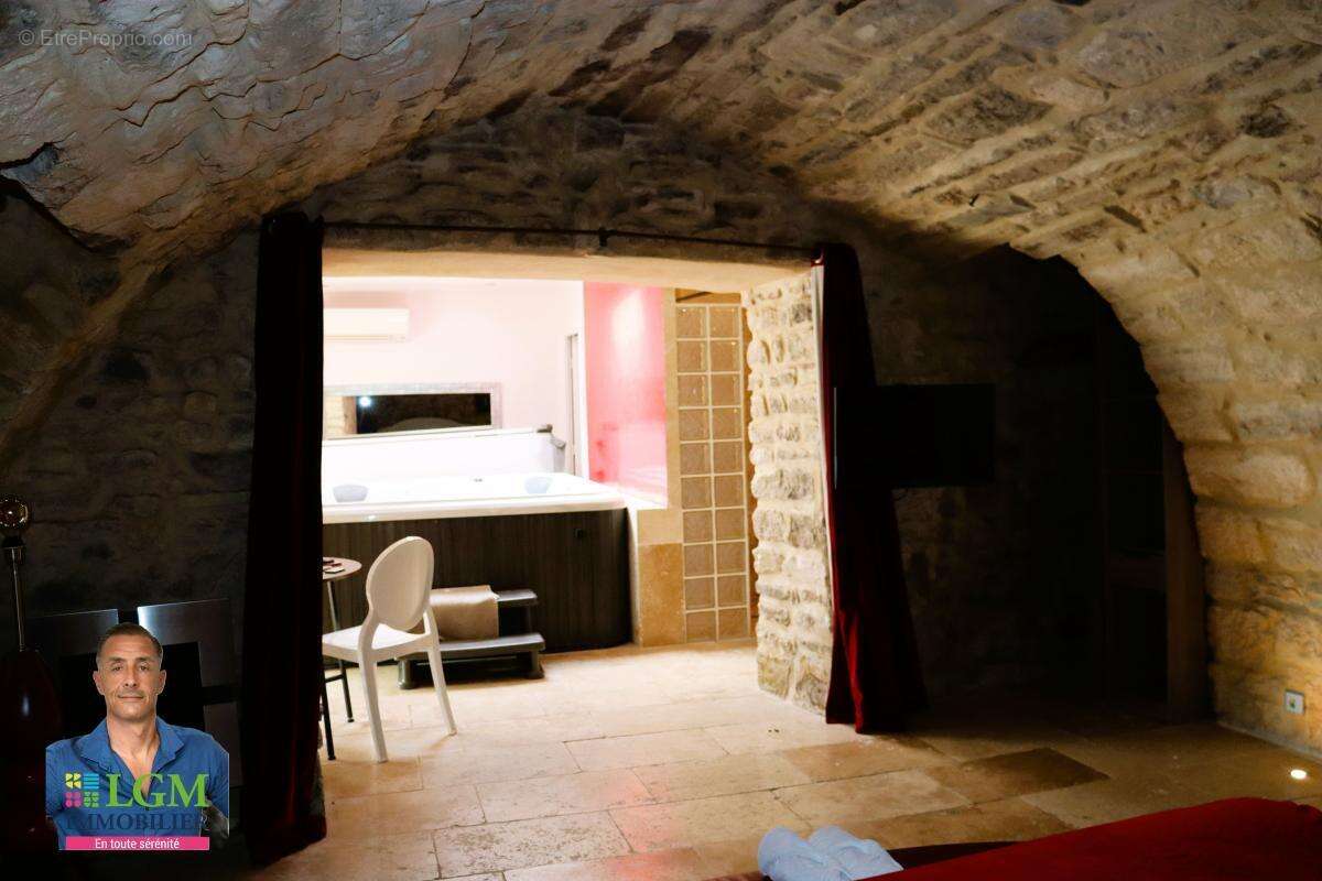 Maison à VEZENOBRES