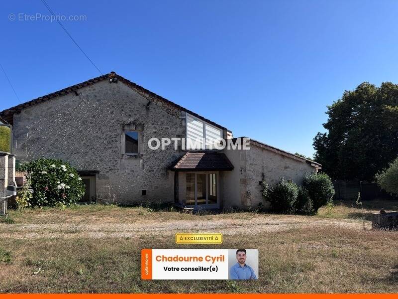 Maison à BOURDEILLES