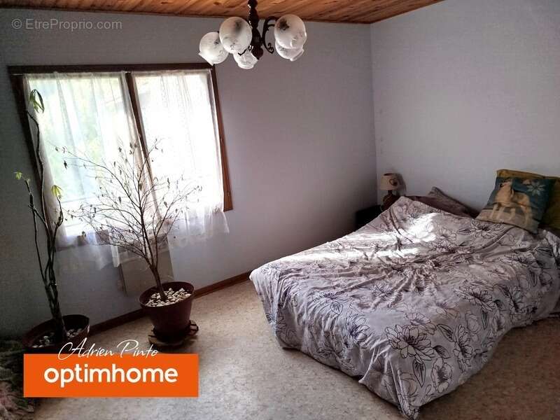 Maison à CHABRELOCHE