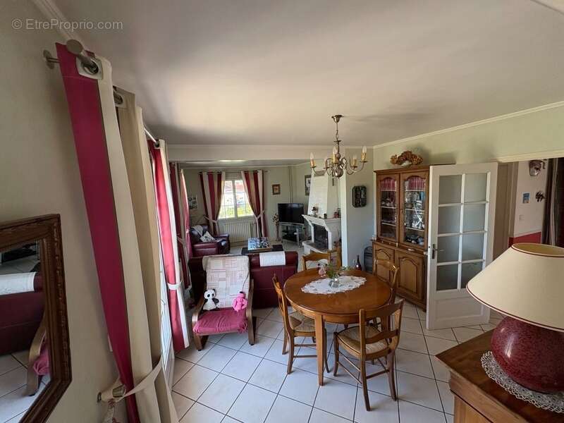 Maison à BELLEVILLE-SUR-MER