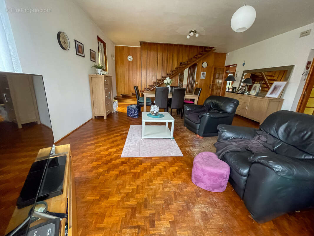 Maison à BRUILLE-SAINT-AMAND