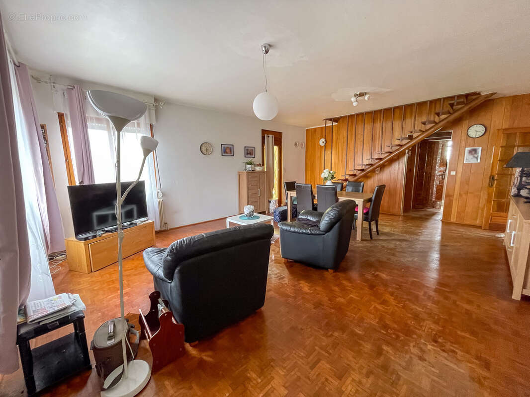 Maison à BRUILLE-SAINT-AMAND