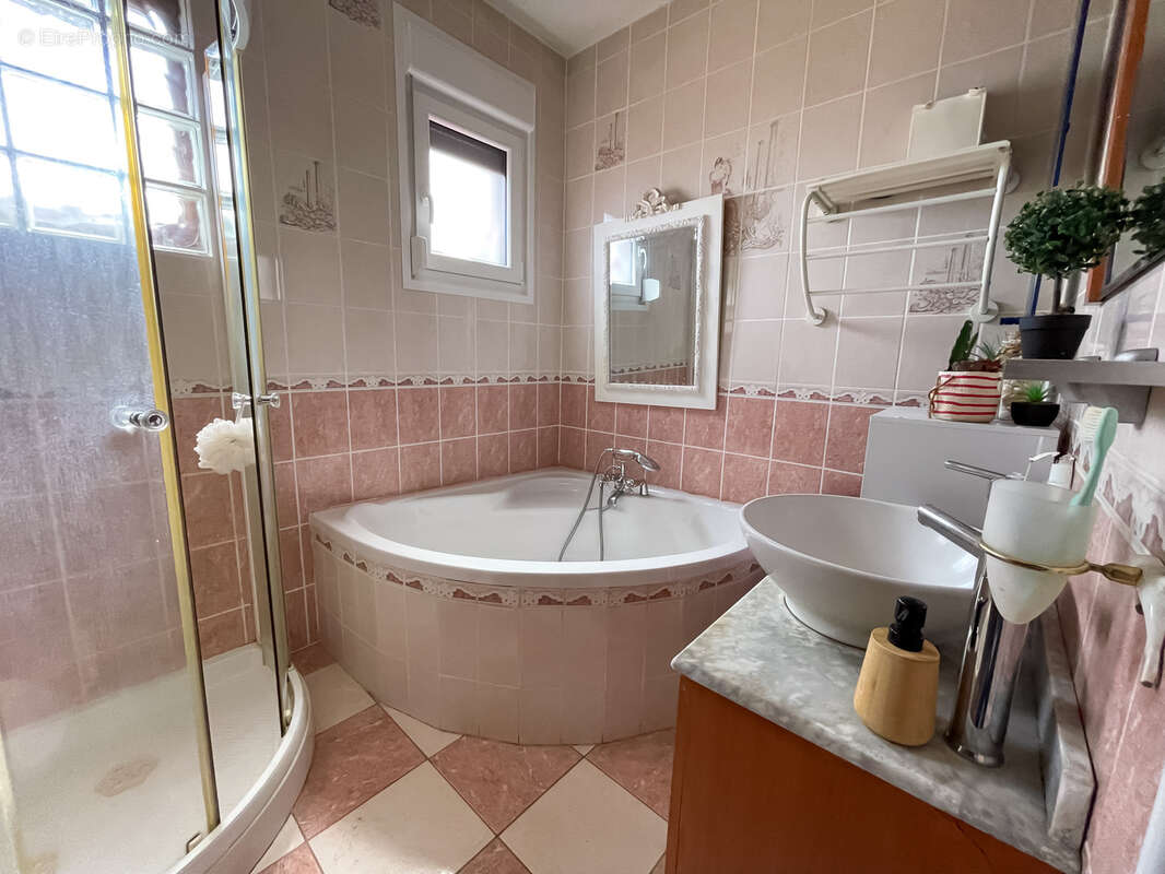 Maison à BRUILLE-SAINT-AMAND