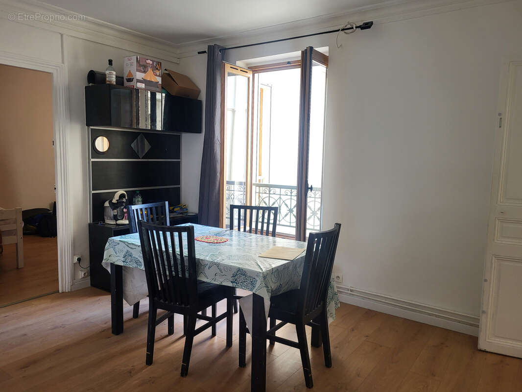 Appartement à PARIS-19E
