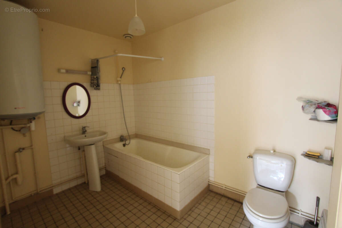 Appartement à LA CHARITE-SUR-LOIRE