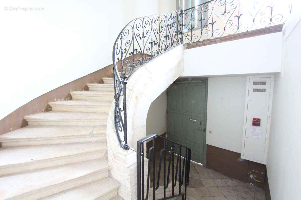 Appartement à LA CHARITE-SUR-LOIRE