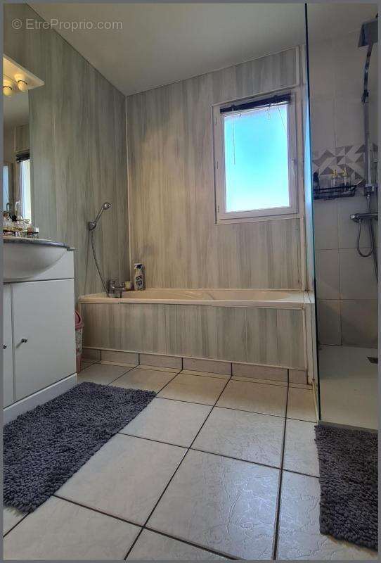 Maison à FAYE-L&#039;ABBESSE