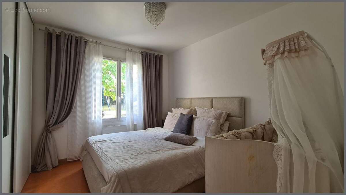 Maison à FAYE-L&#039;ABBESSE