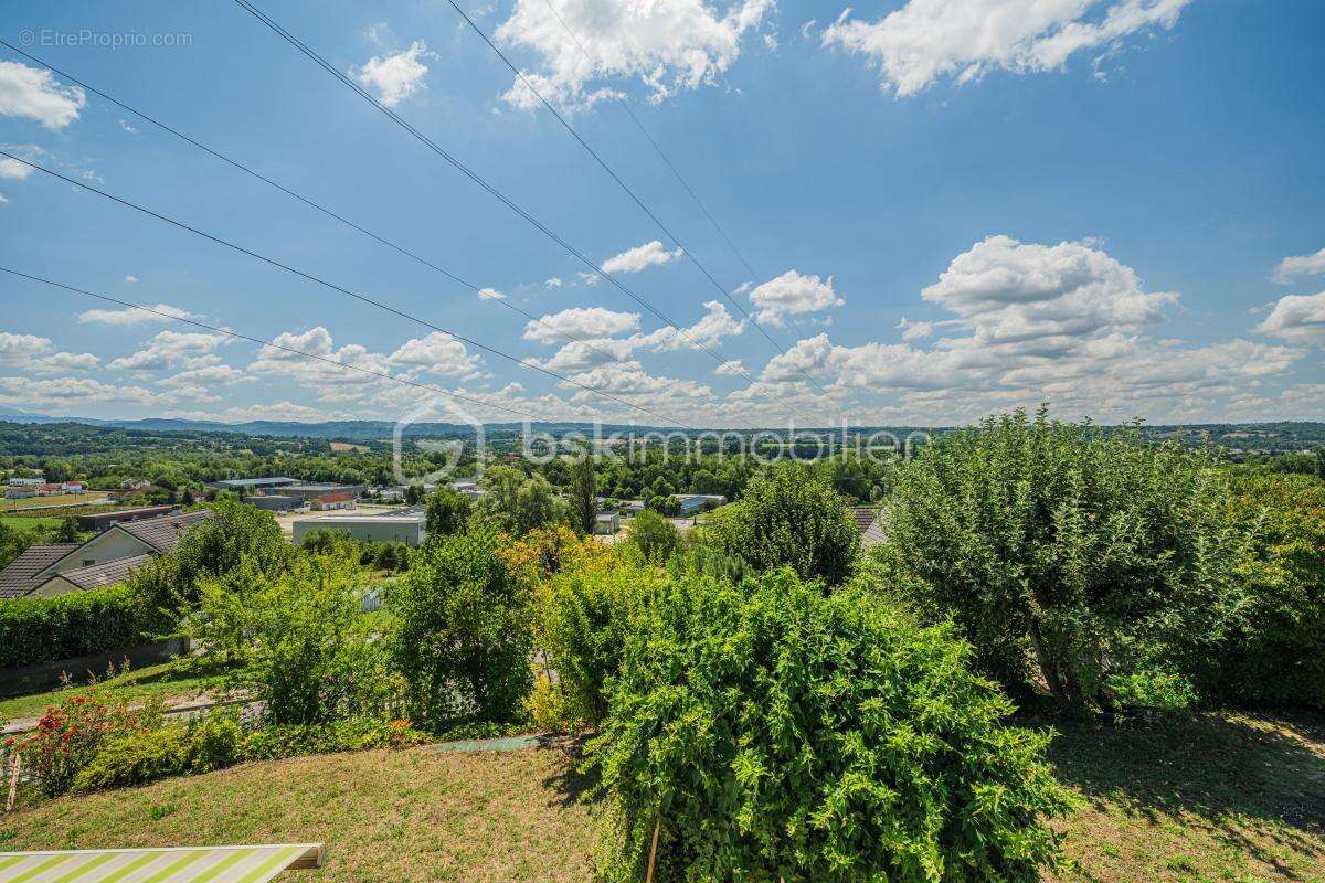 Maison à SAINT-GENIX-SUR-GUIERS