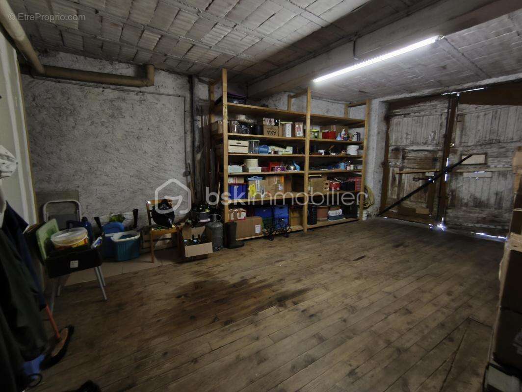 Maison à CUXAC-CABARDES