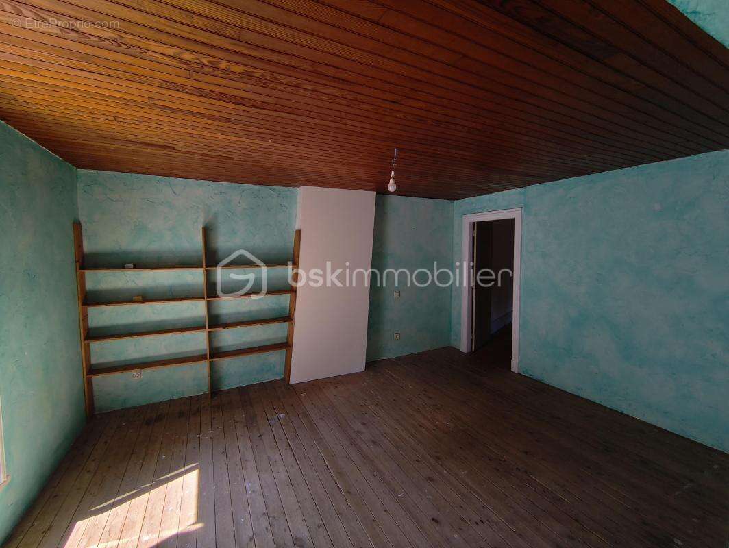 Maison à CUXAC-CABARDES