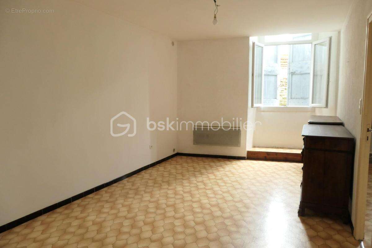 Maison à SAINT-GERMAIN-DE-CALBERTE