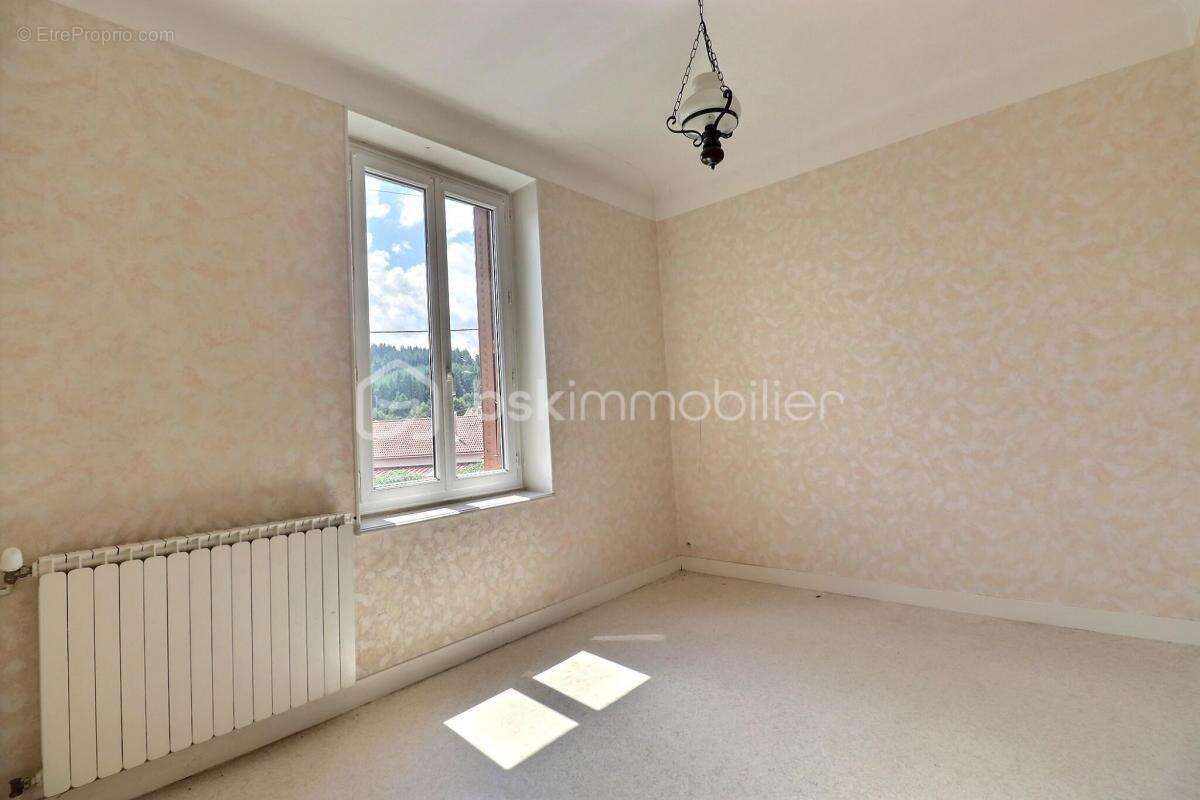 Maison à CHABRELOCHE