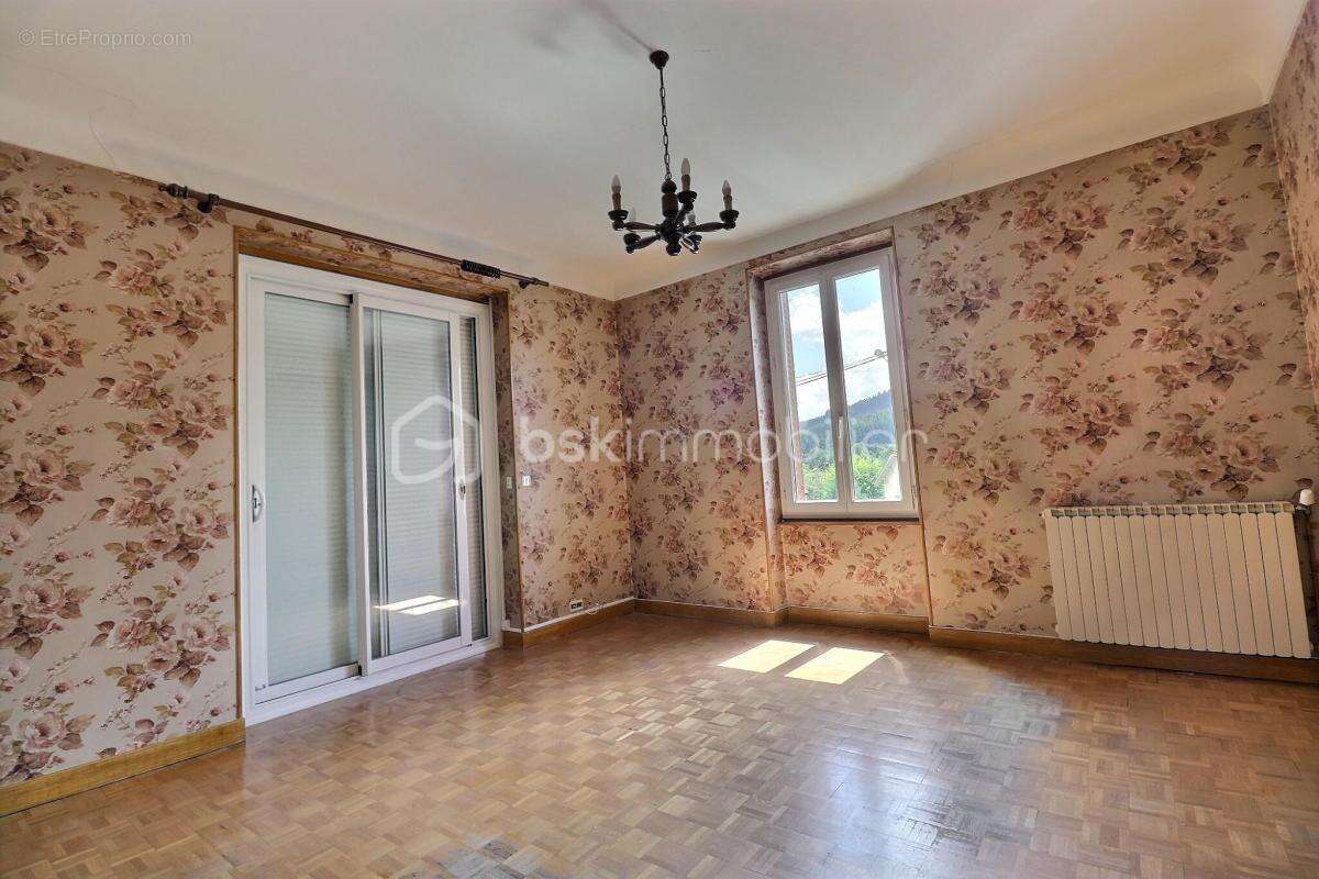 Maison à CHABRELOCHE