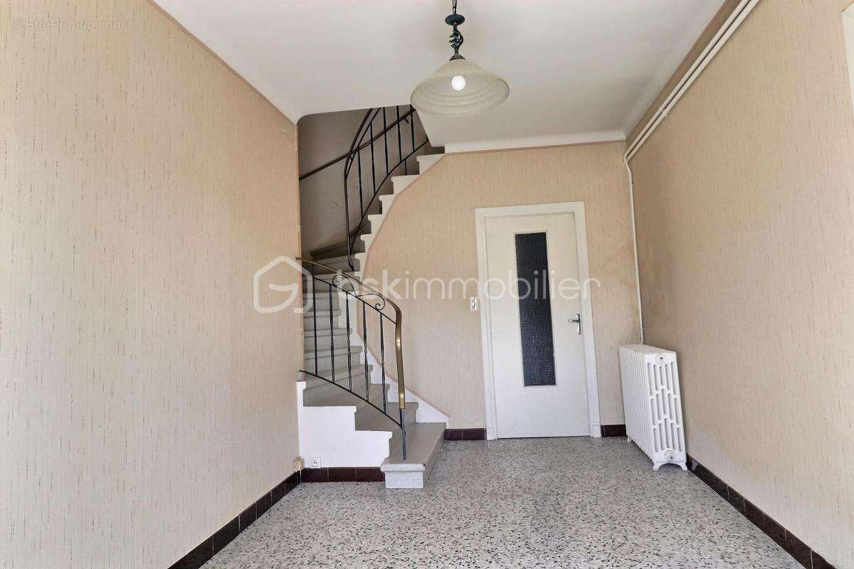 Maison à CHABRELOCHE