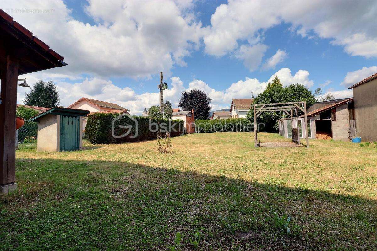 Maison à CHABRELOCHE