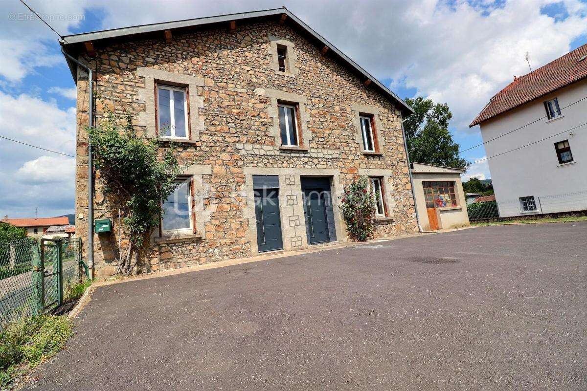 Maison à CHABRELOCHE