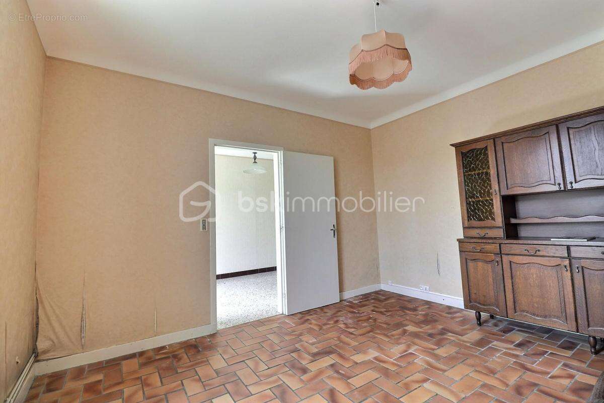 Maison à CHABRELOCHE