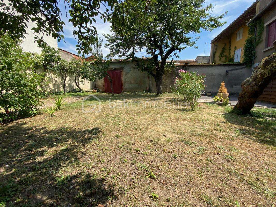 Maison à NEGREPELISSE