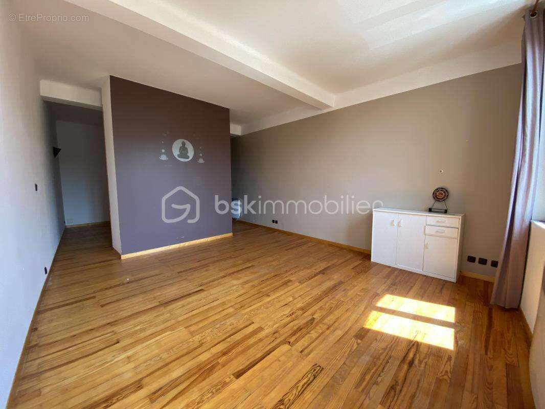 Maison à NEGREPELISSE