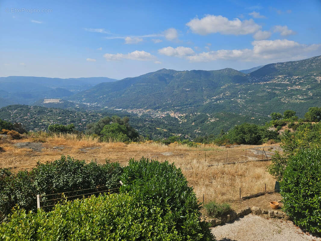 Maison à BERRE-LES-ALPES