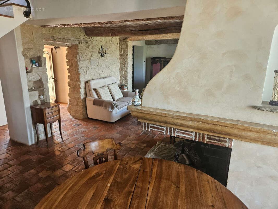 Maison à BERRE-LES-ALPES