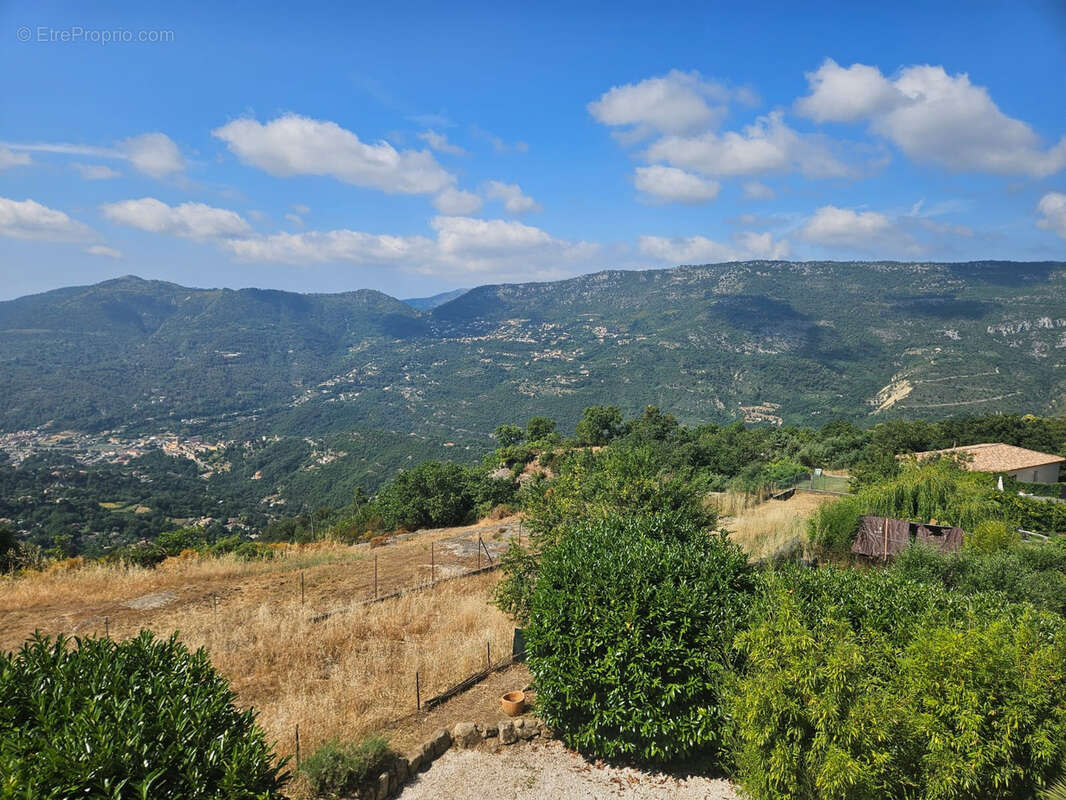 Maison à BERRE-LES-ALPES