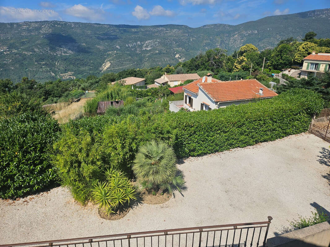 Maison à BERRE-LES-ALPES