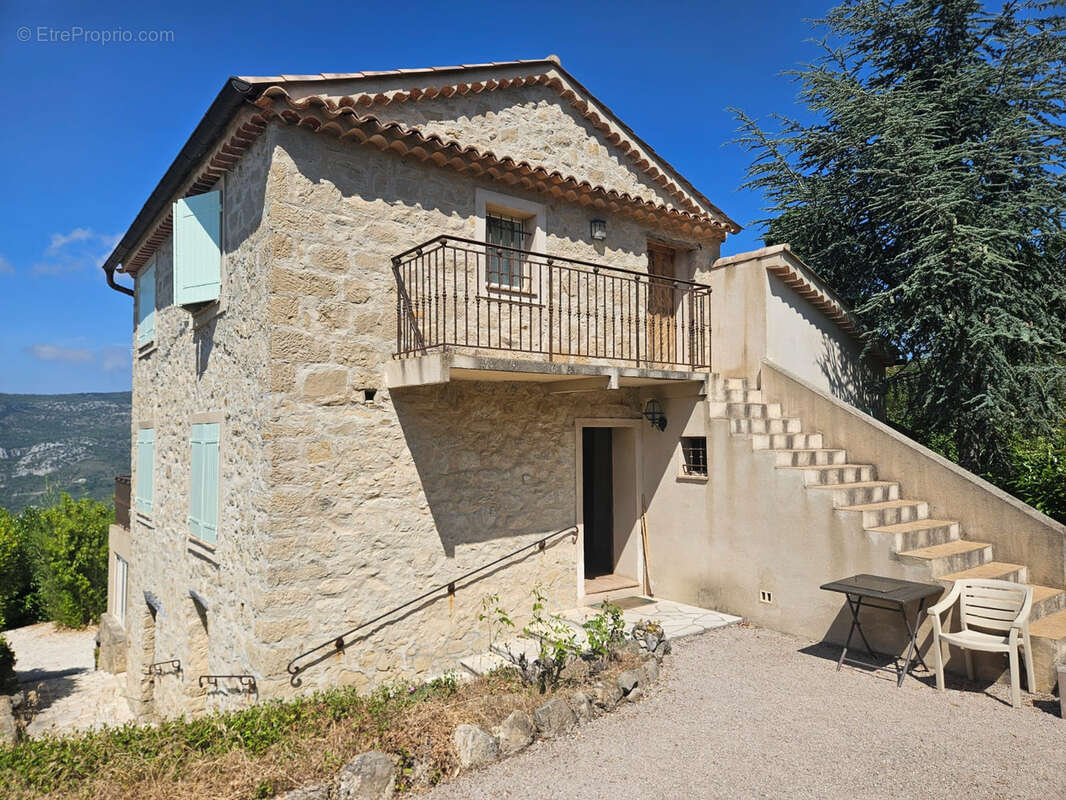 Maison à BERRE-LES-ALPES